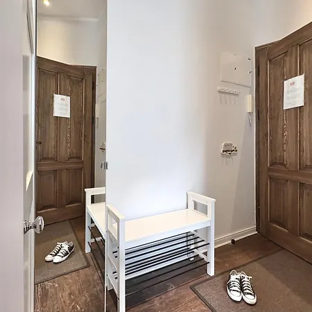 Home3city Kameralny דירה *